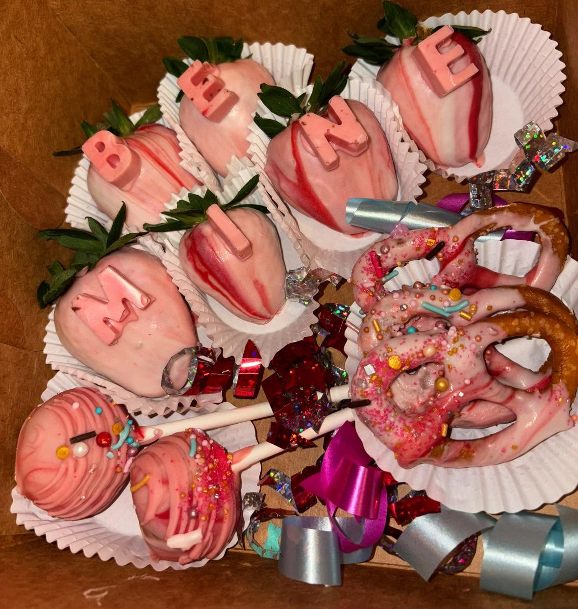 Custom strawberry occasion tray